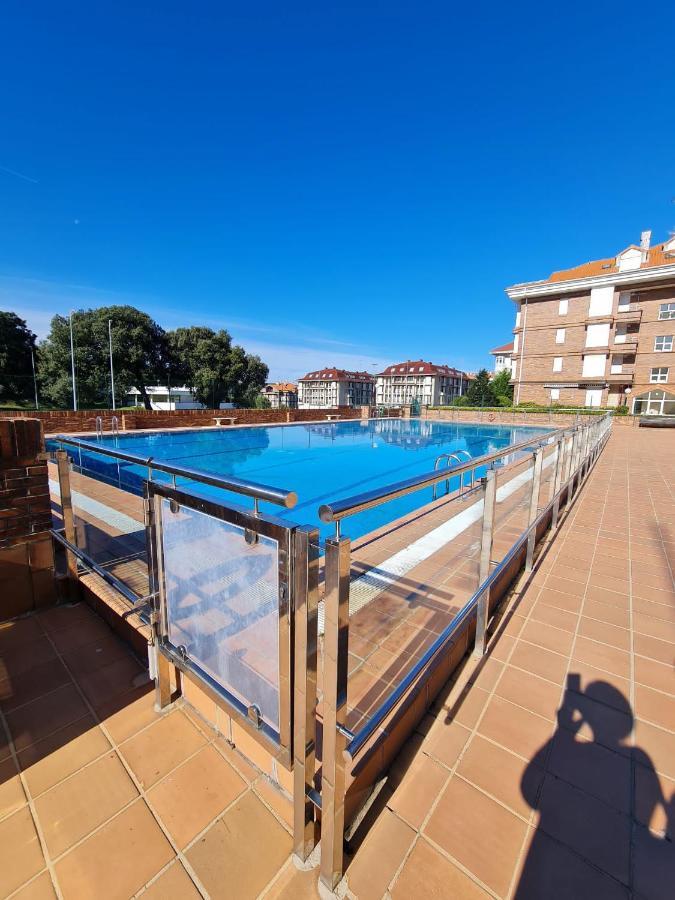 Noja. Piso En Noja A 5 Minutos De La Playa De Ris Apartment ภายนอก รูปภาพ
