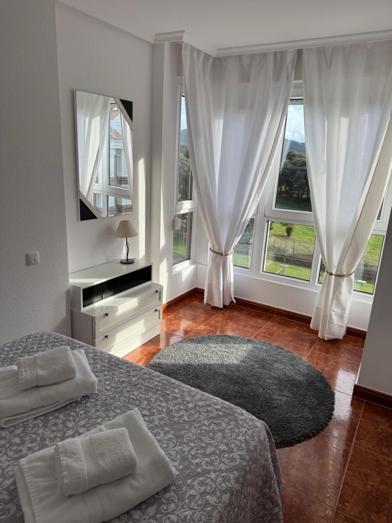 Noja. Piso En Noja A 5 Minutos De La Playa De Ris Apartment ภายนอก รูปภาพ